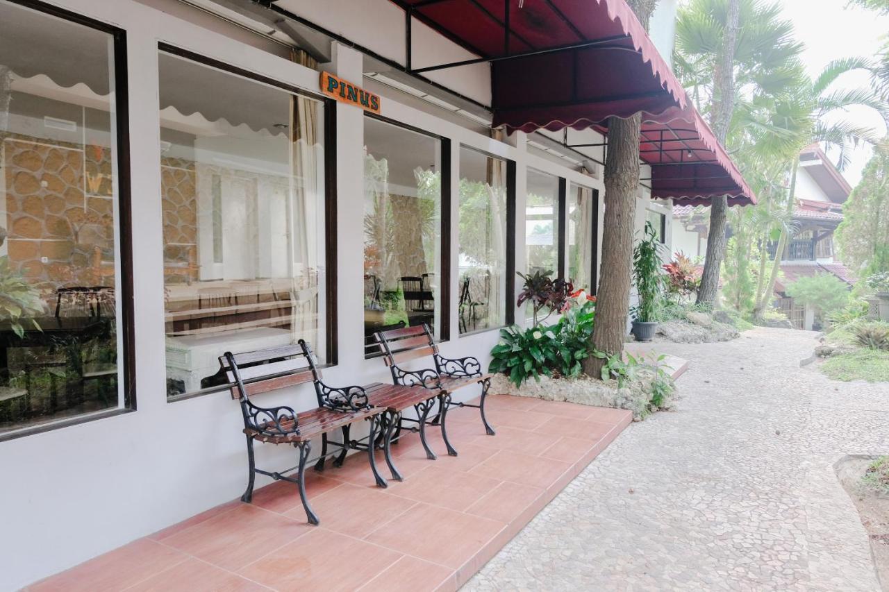 Oyo 803 Toetie Hotel Batu  Bagian luar foto